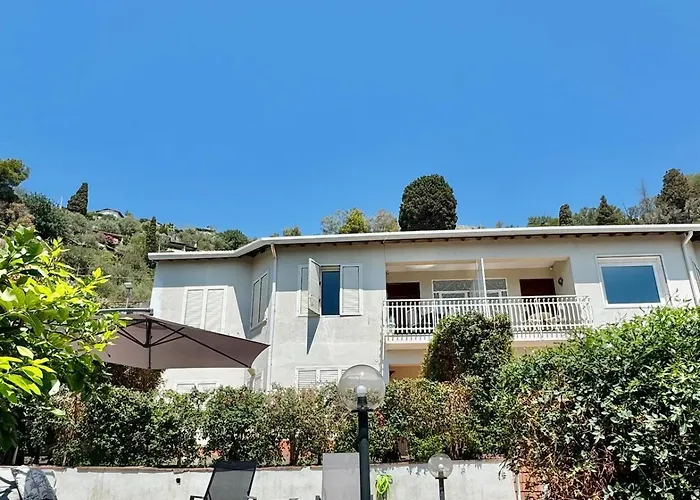 Frontemare & Marimare Isola Bella By Holidays